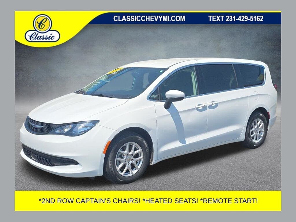 2023 CHRYSLER Voyager