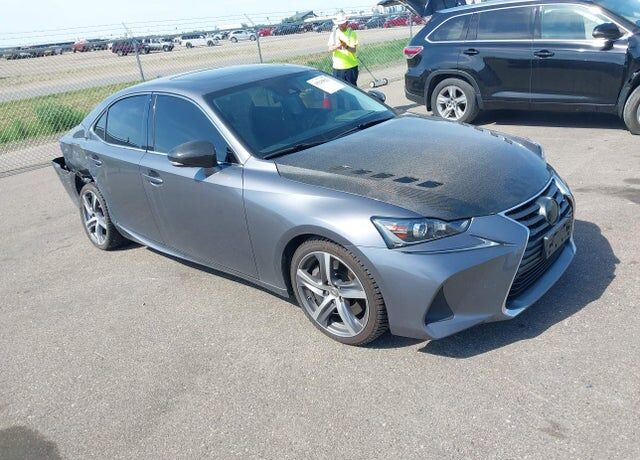 2018 LEXUS IS
