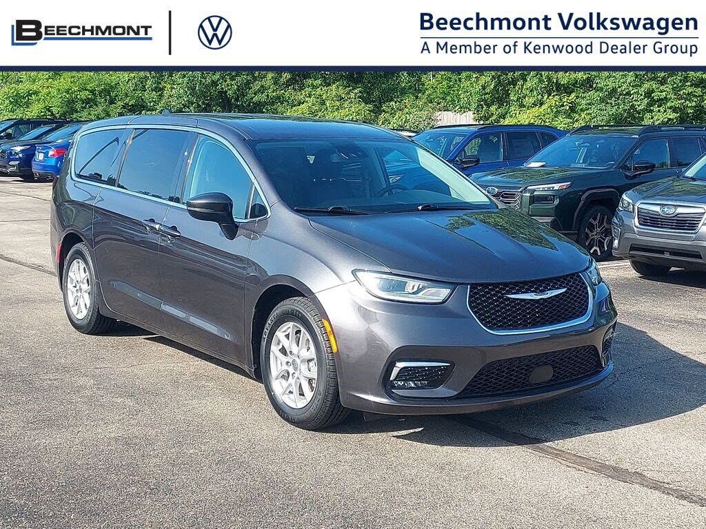 2023 CHRYSLER Pacifica