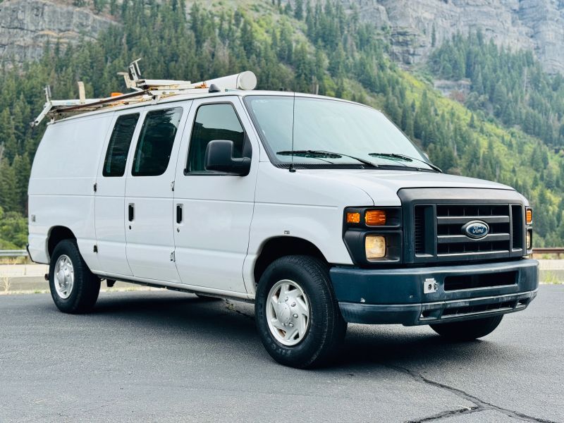 2010 FORD E-250