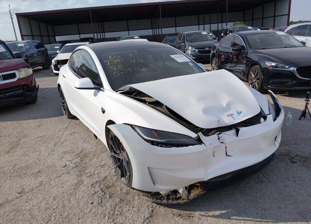 2024 TESLA Model 3