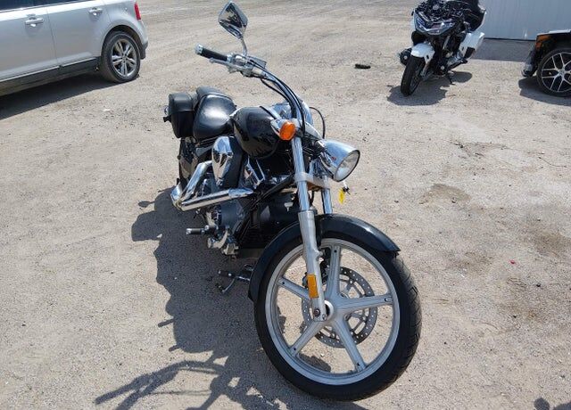 2010 HONDA VT1300