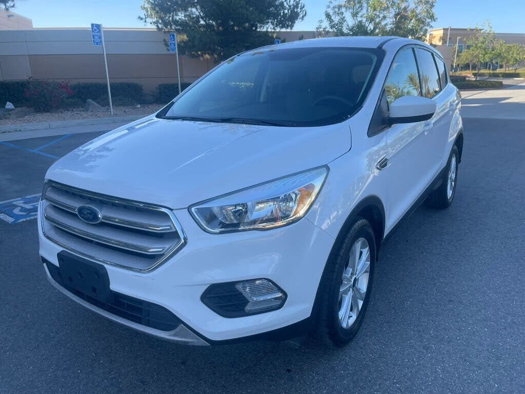 2019 FORD Escape