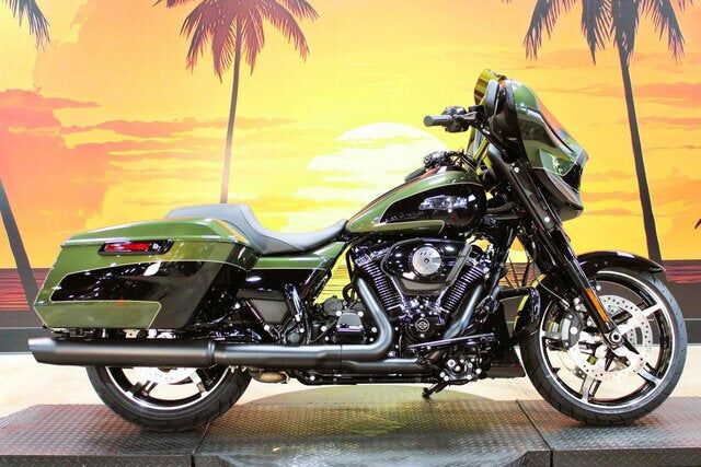 2026 HARLEY DAVIDSON FLHX / Street Glide