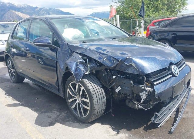 2017 VOLKSWAGEN Golf