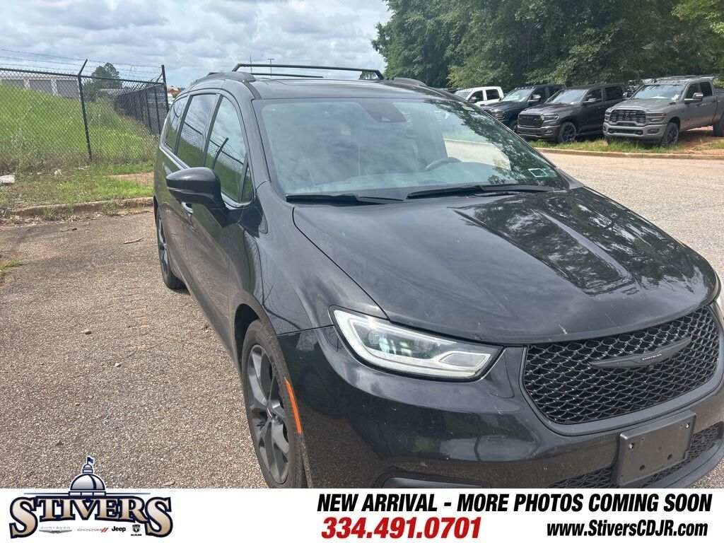 2023 CHRYSLER Pacifica