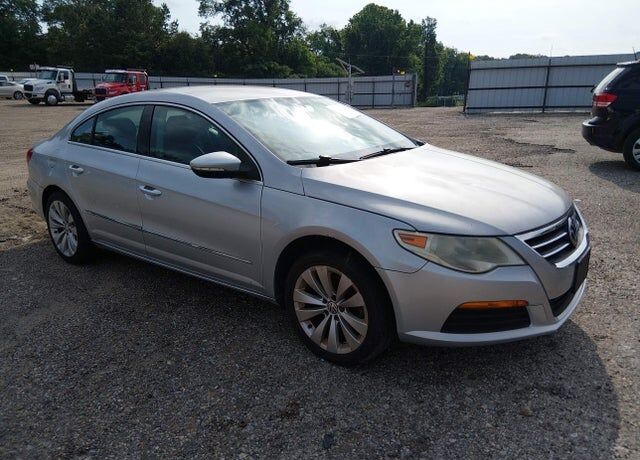 2011 VOLKSWAGEN Passat