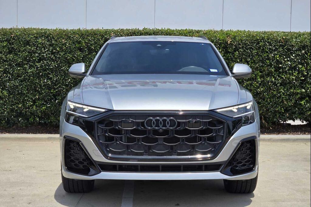 2025 Audi Q8