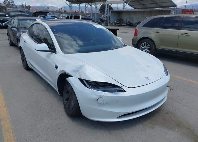 2024 TESLA Model 3