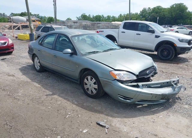 2005 FORD Taurus