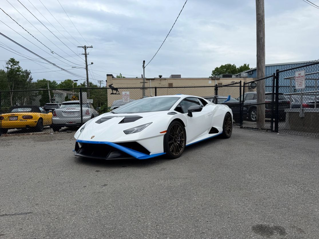 2022 LAMBORGHINI Huracan STO