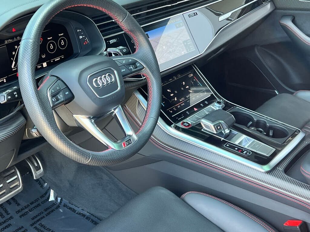 2025 Audi RS Q8