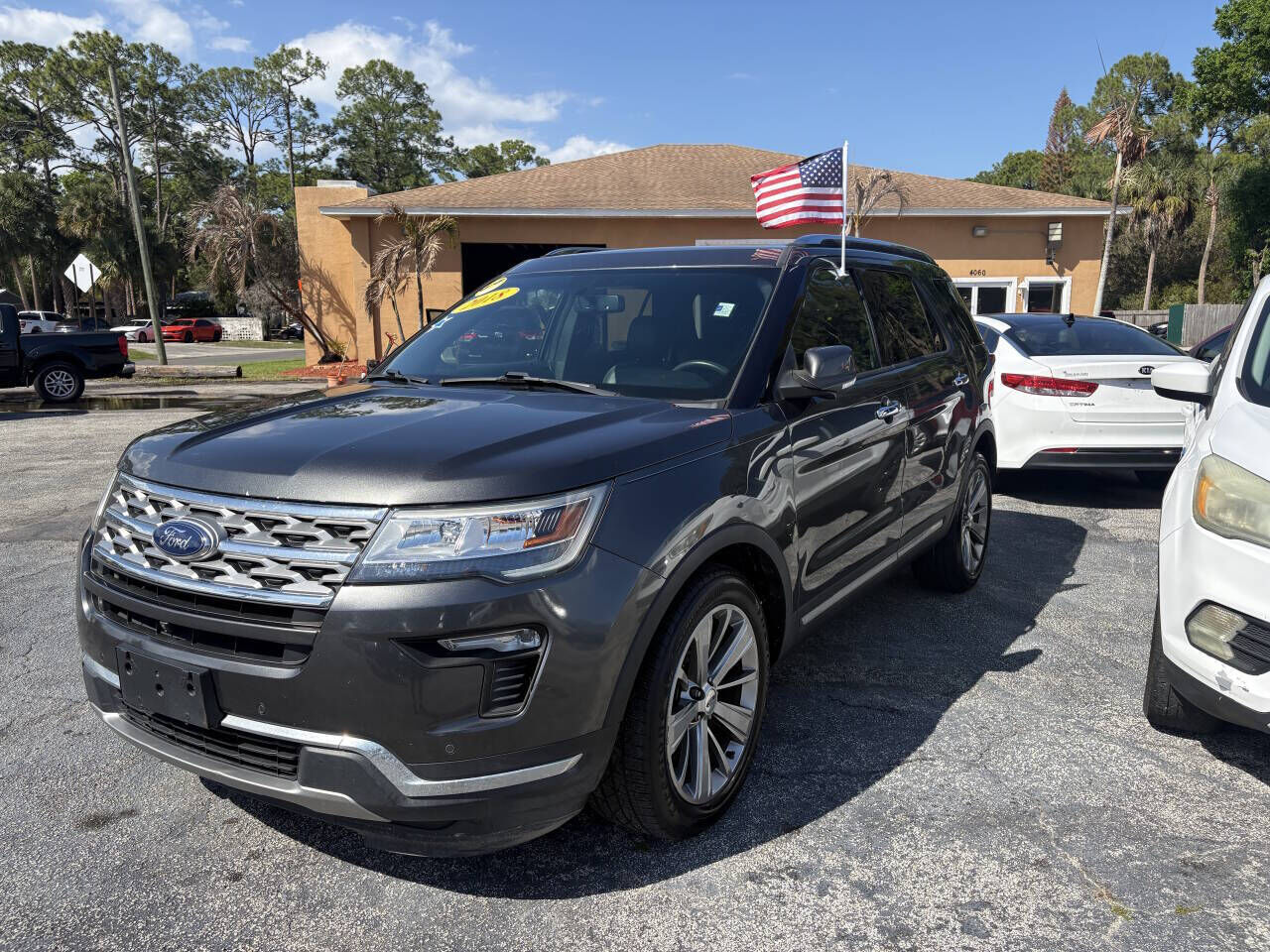 2018 FORD Explorer