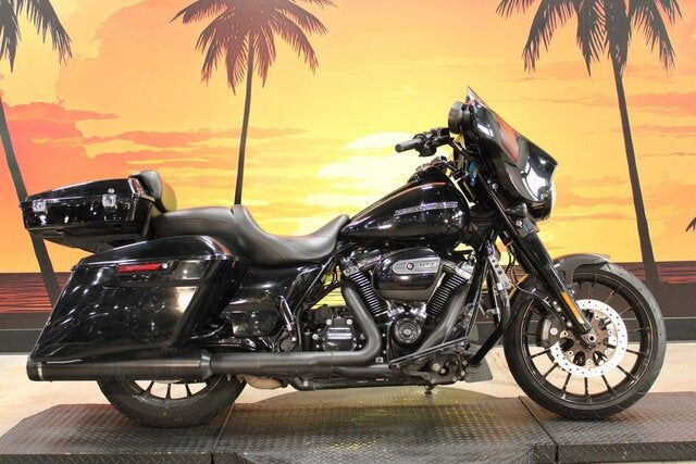 2018 HARLEY DAVIDSON FLHXS / Street Glide Special