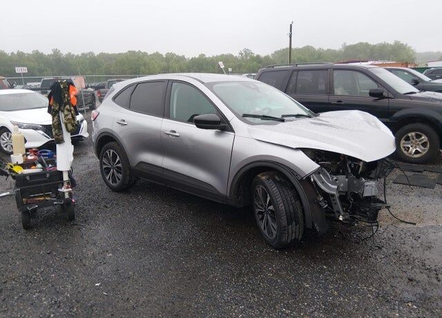 2022 FORD Escape