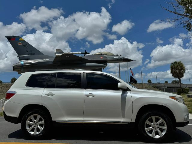 2012 TOYOTA Highlander