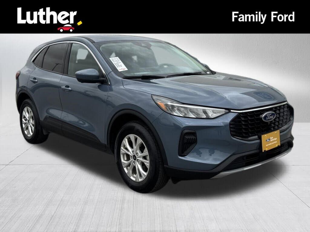 2024 FORD Escape