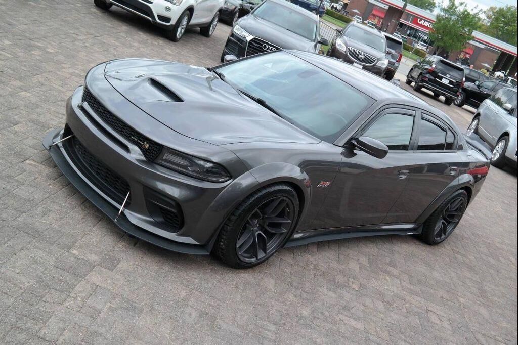 2020 DODGE Charger