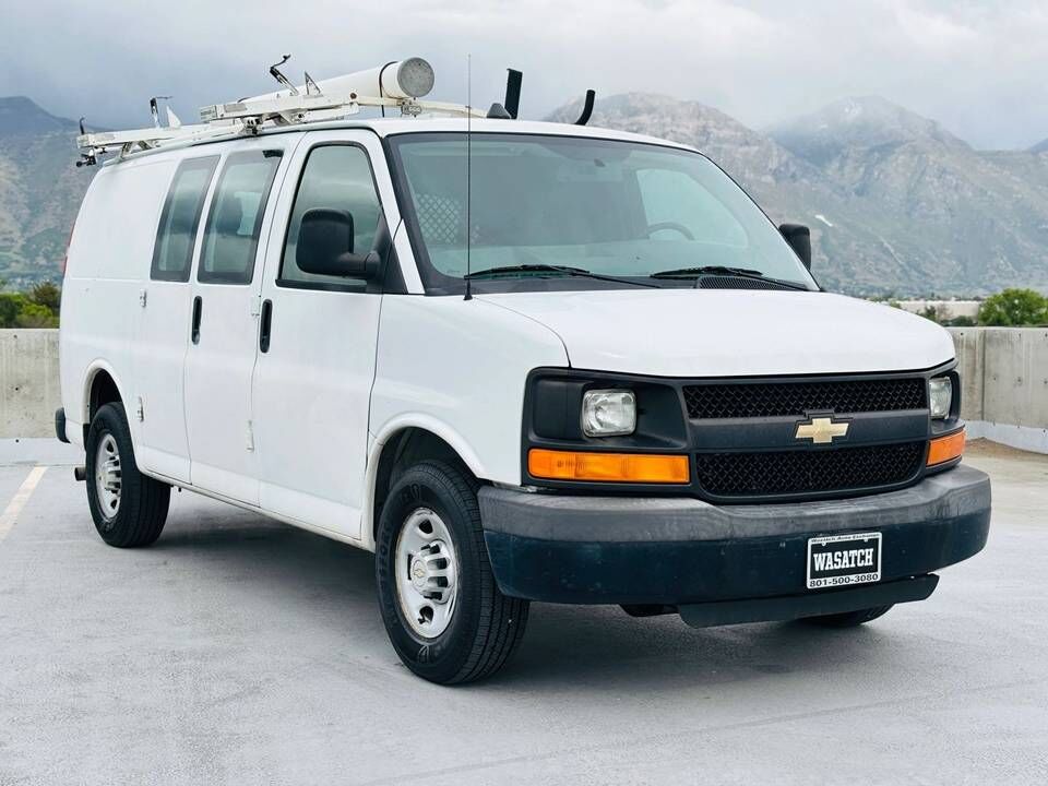 2013 CHEVROLET Express