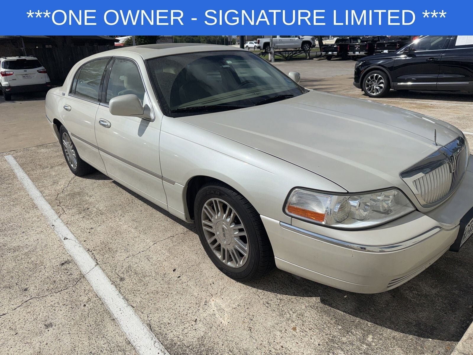 2006 LINCOLN Town Car