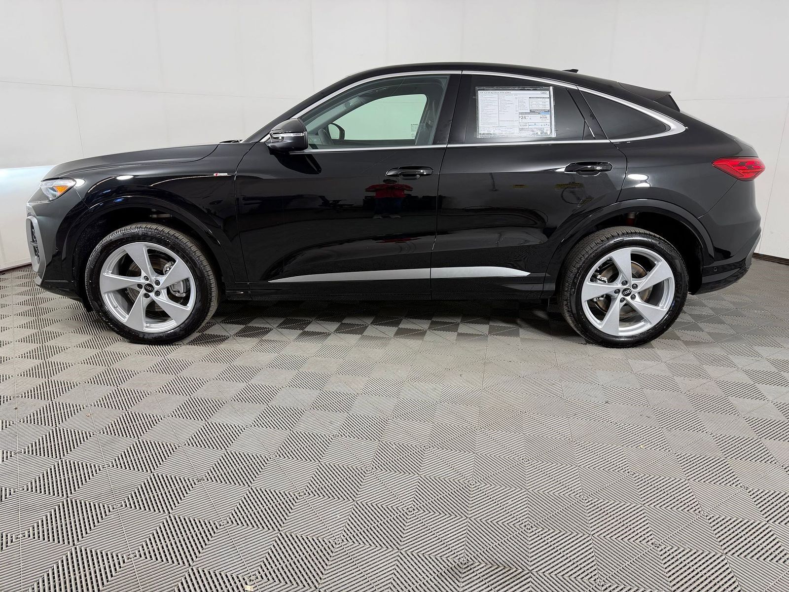 2026 Audi SQ5