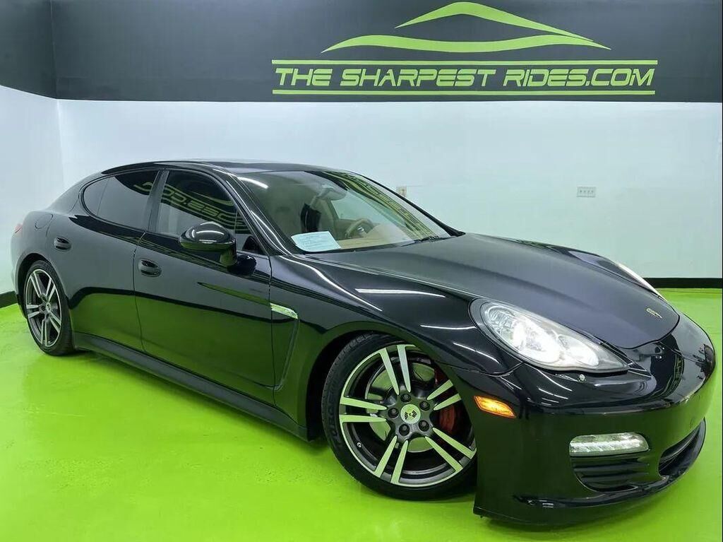 2011 PORSCHE Panamera
