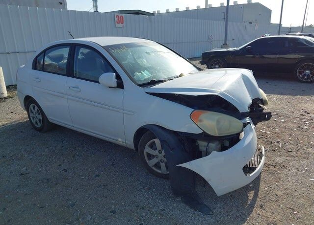 2009 HYUNDAI Accent