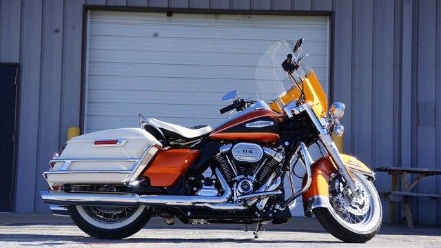 2023 HARLEY DAVIDSON FLH