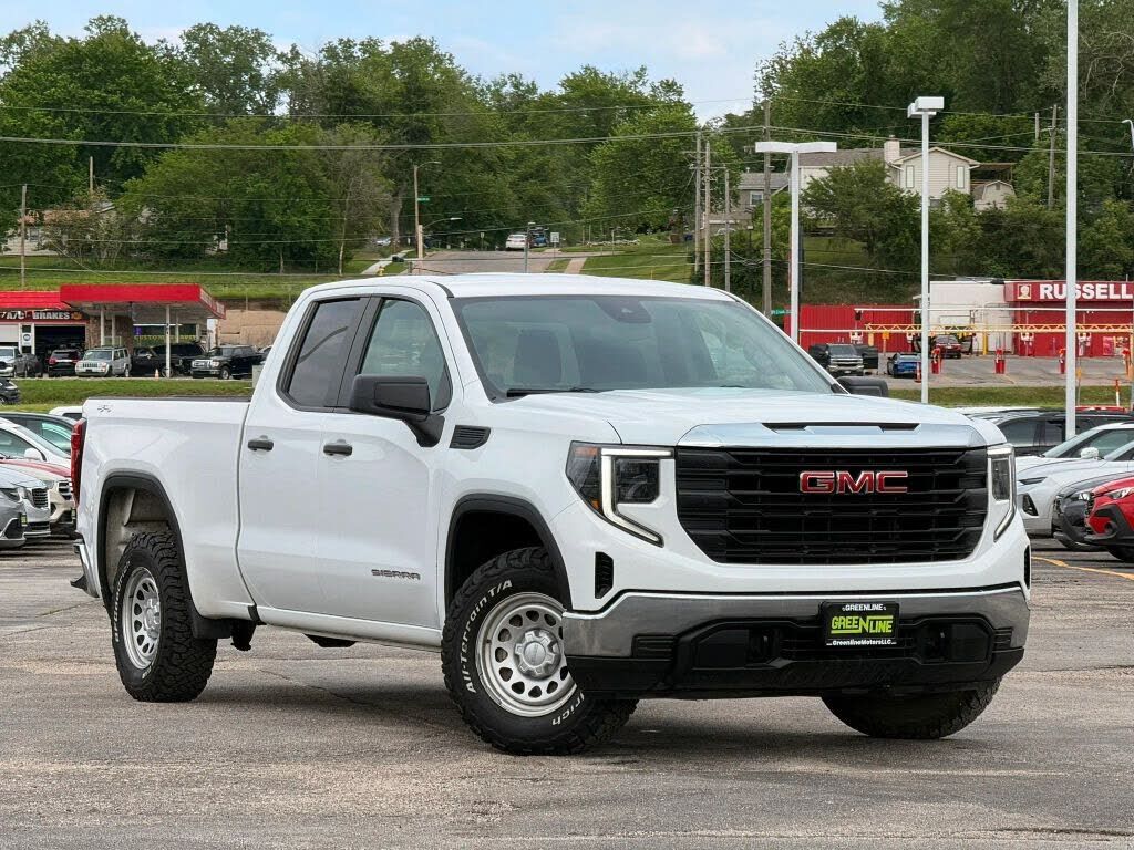 2023 GMC Sierra