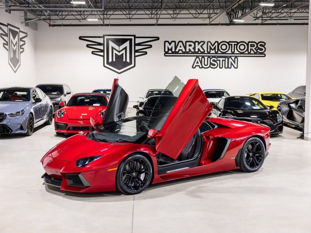 2016 LAMBORGHINI Aventador