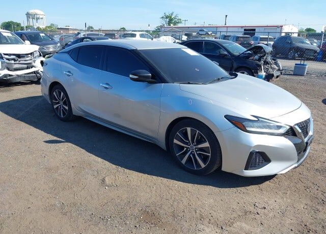 2019 NISSAN Maxima