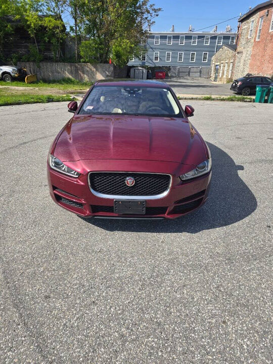 2017 JAGUAR XE