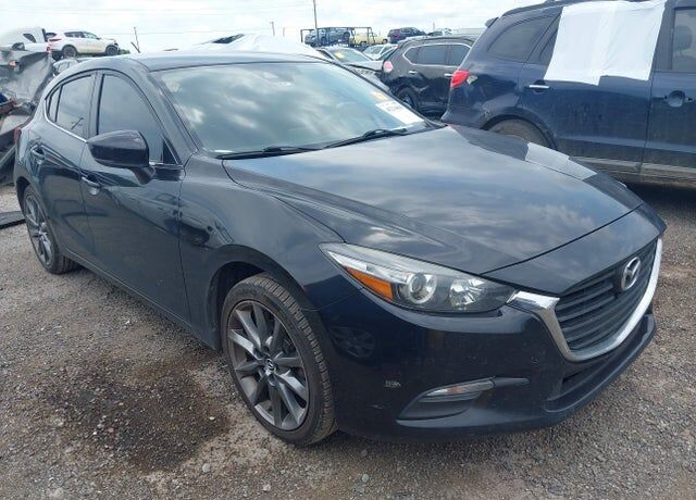 2018 MAZDA Mazda3