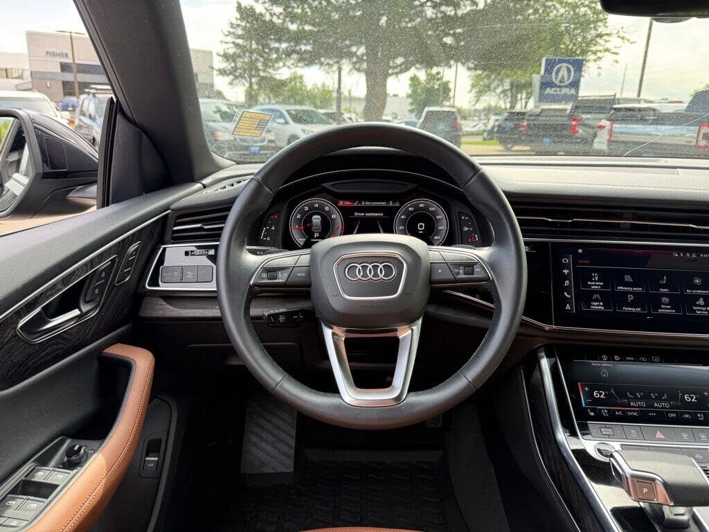 2023 Audi Q8