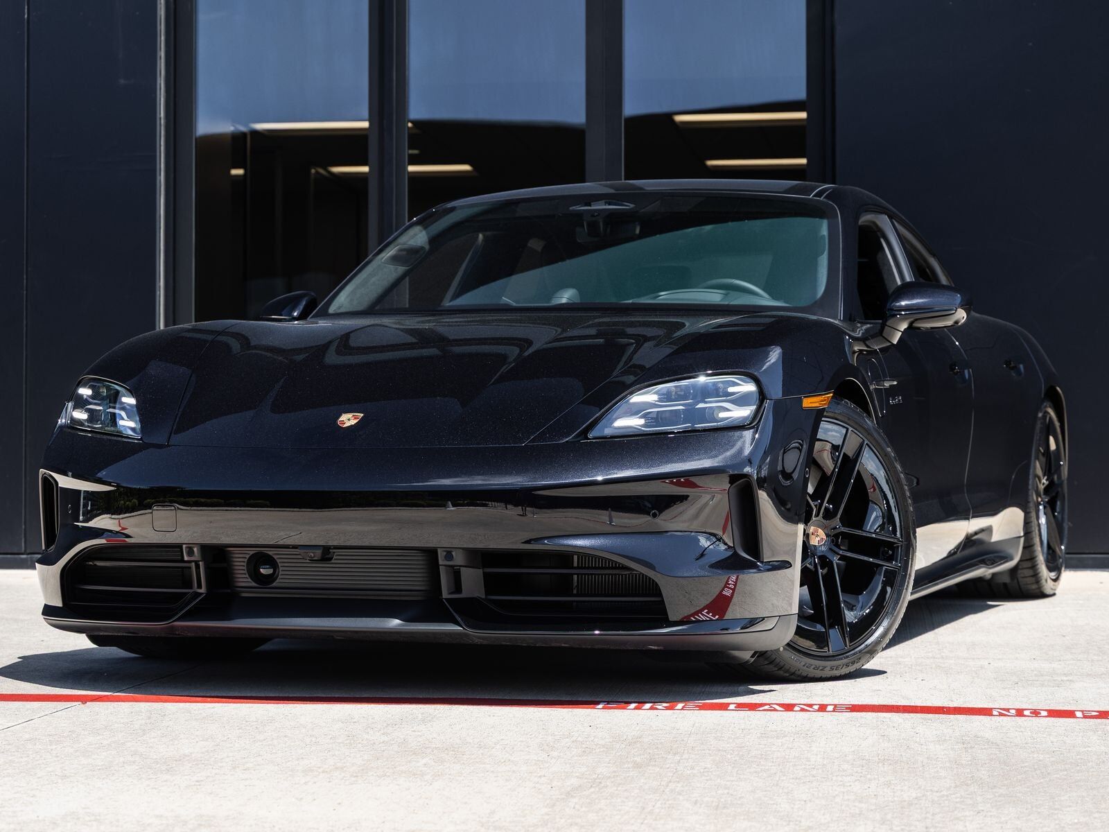 2026 PORSCHE Taycan