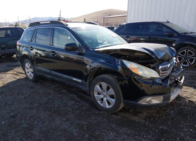 2011 SUBARU Outback