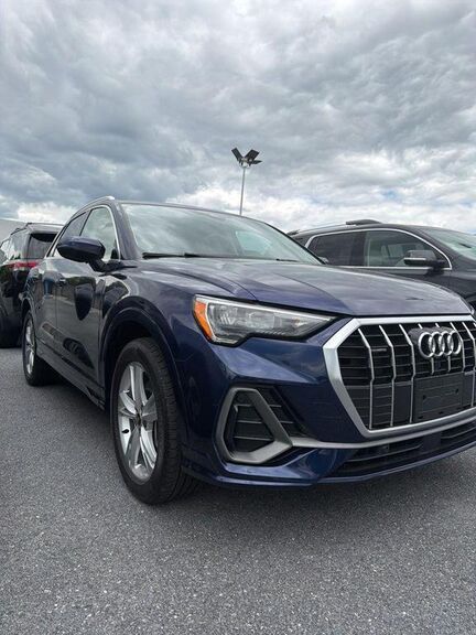 2022 Audi Q3