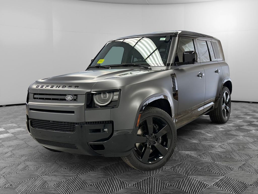 2026 LAND ROVER Defender