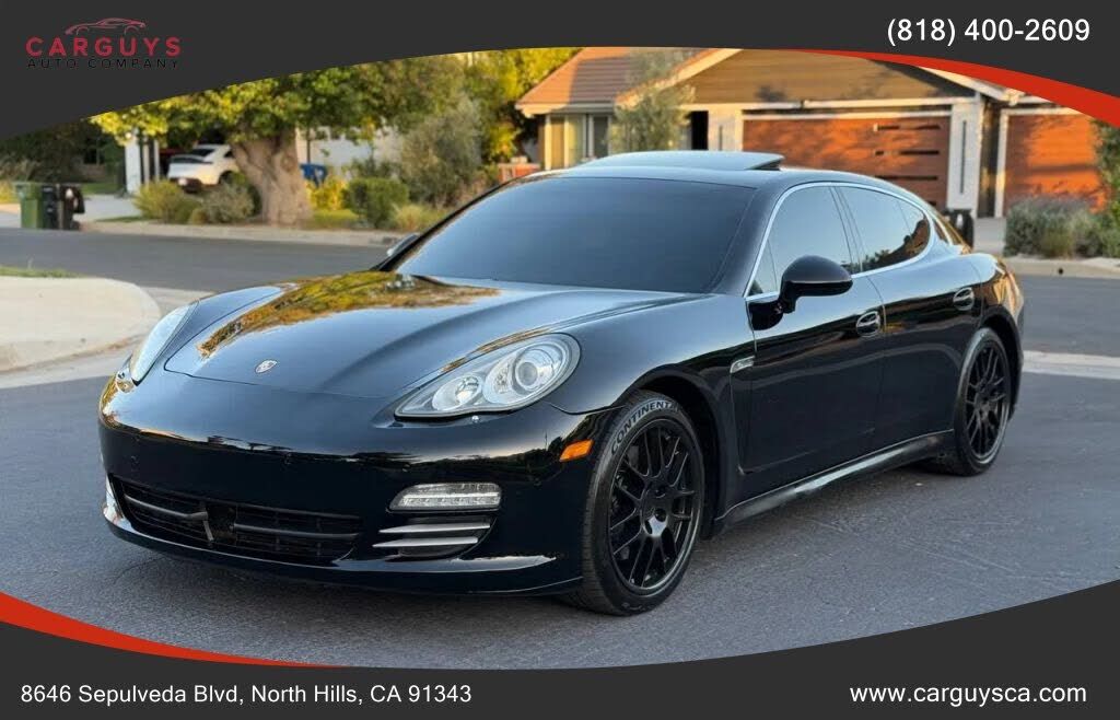 2010 PORSCHE Panamera