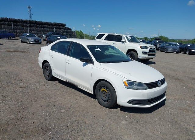 2011 VOLKSWAGEN Jetta