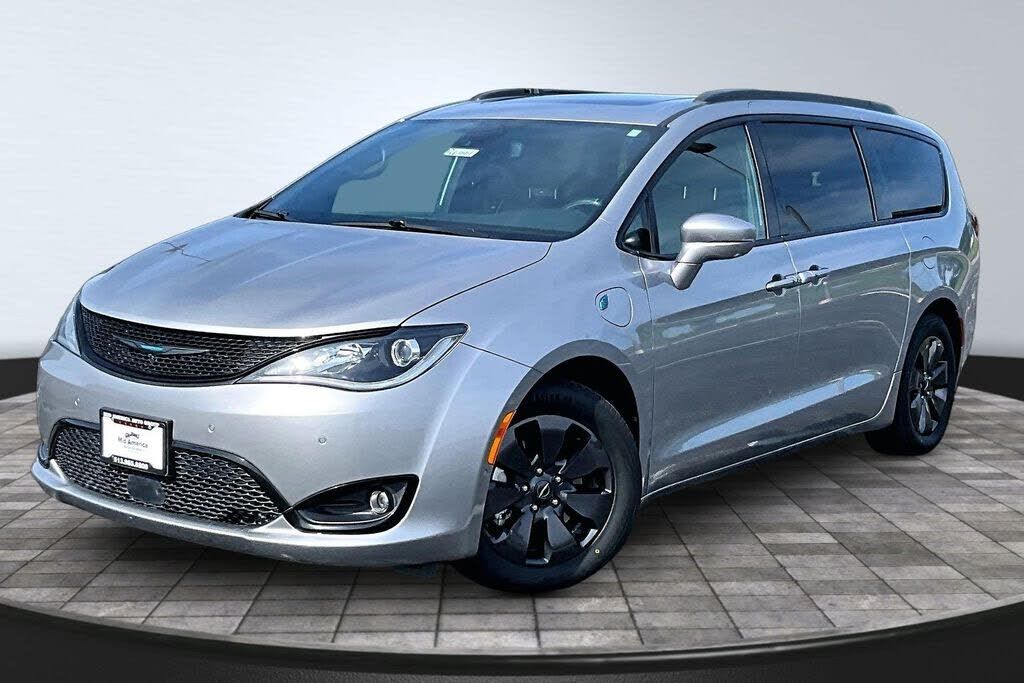 2020 CHRYSLER Pacifica