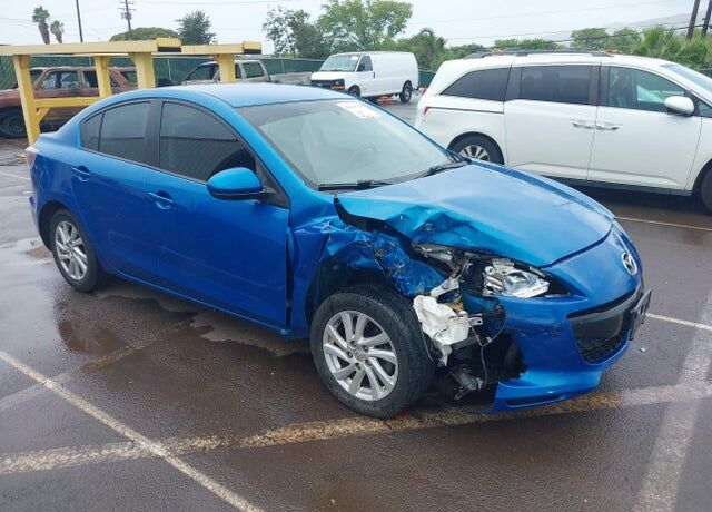2012 MAZDA Mazda3