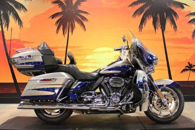 2017 HARLEY DAVIDSON FLHTKSE / CVO LIMITED