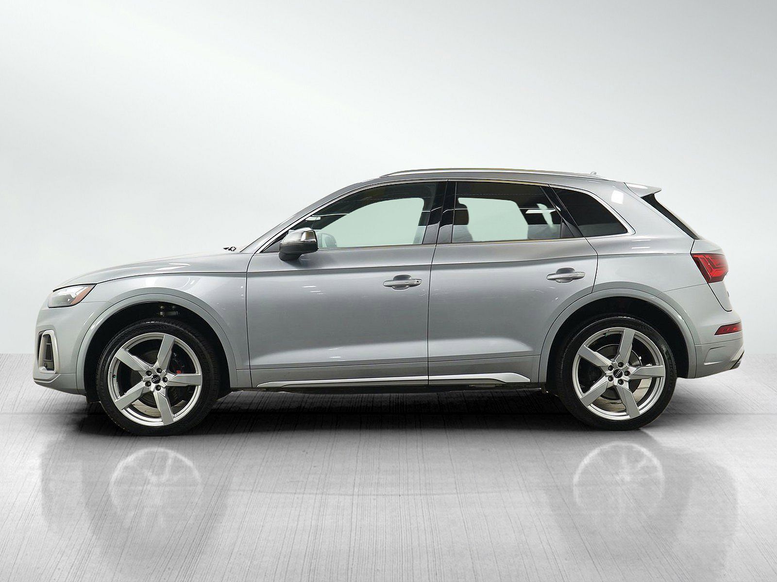 2023 Audi SQ5
