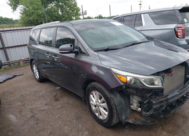 2016 KIA Sedona