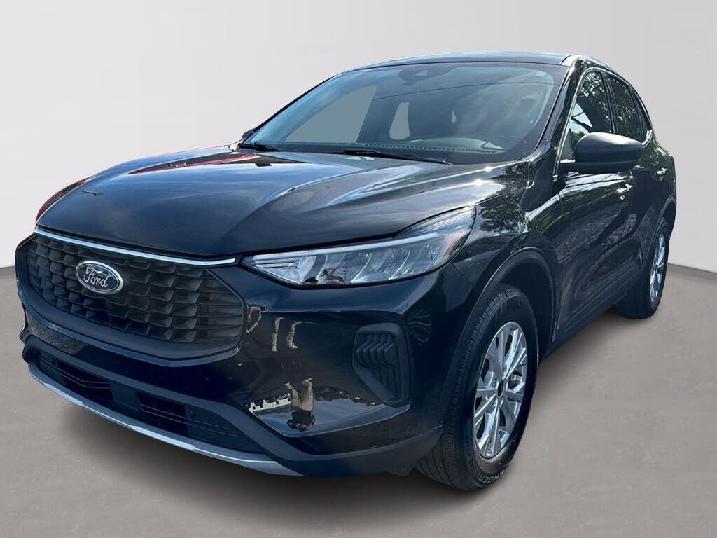 2024 FORD Escape
