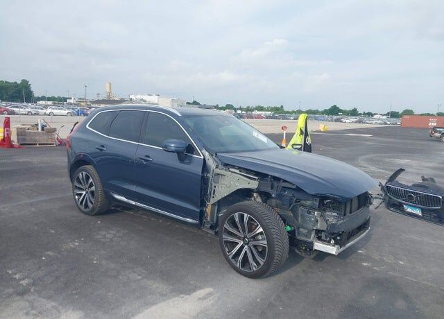 2023 VOLVO XC60