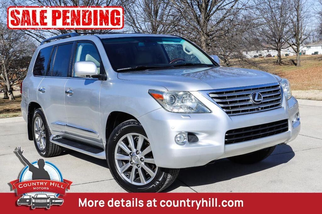 Lexus LX