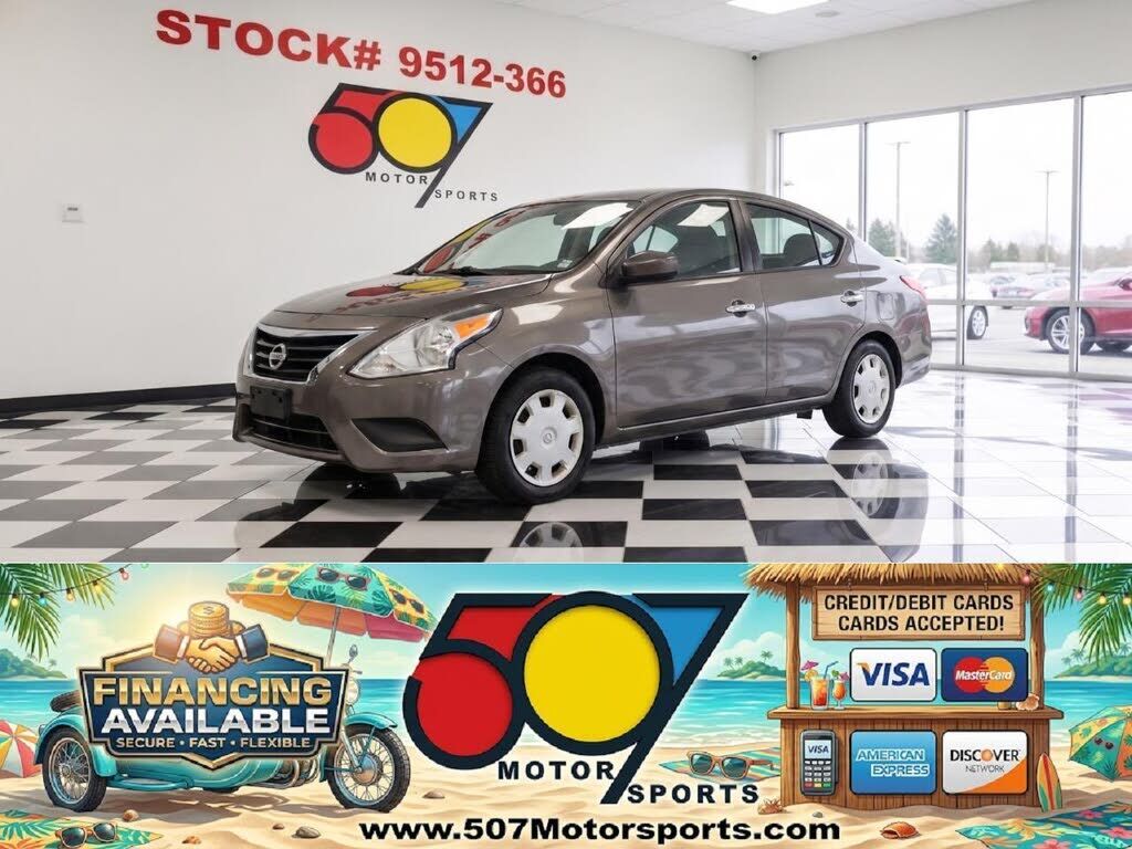 2016 NISSAN Versa