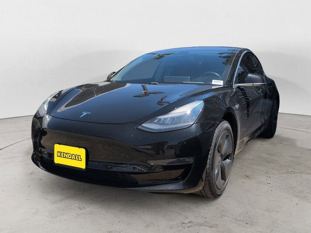 2018 TESLA Model 3
